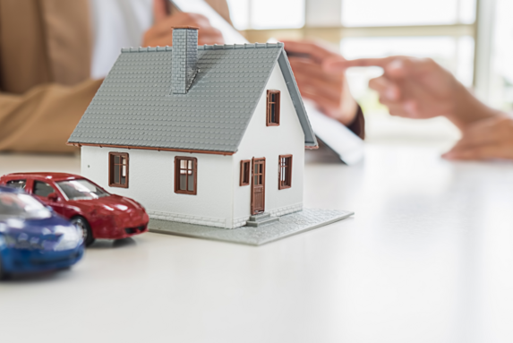 Platíte si pojištění majetku? Poradíme, co udělat, aby vám pojišťovna proplatila co nejvíce peněz!