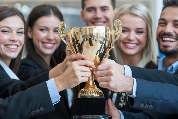 INSIA v TOP 3 pojišťovacích makléřů za rok 2024