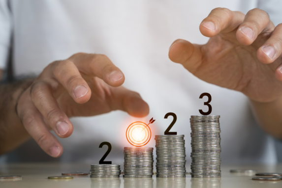 Vše zdražuje! Jak mít více peněz v roce 2023?